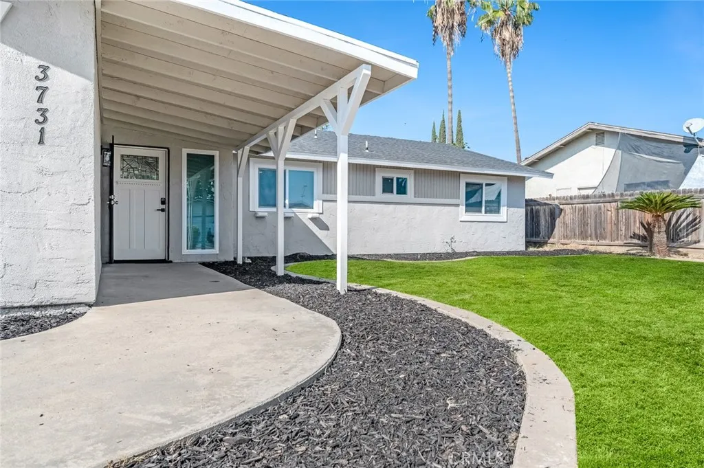 3731 S Mountain, Visalia, CA 93277 - Photo 3 of 50, Visalia, CA