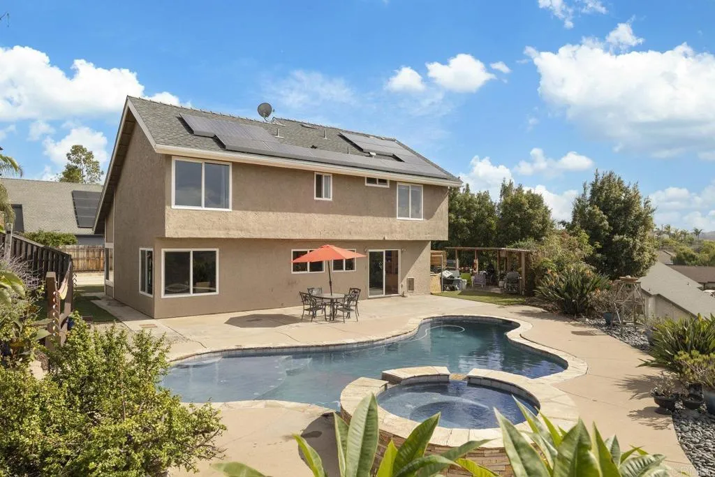 https://cdn.realtyfeed.com/cdn/127/306572461/43ef51a847afa6dc1d37b35115b130ad.webp