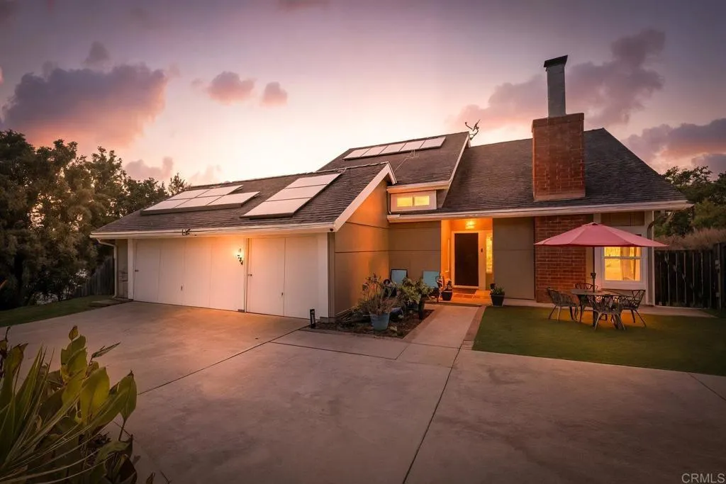 https://cdn.realtyfeed.com/cdn/127/306572461/61c7f4a103572892062afe6a1e6f99ad.webp