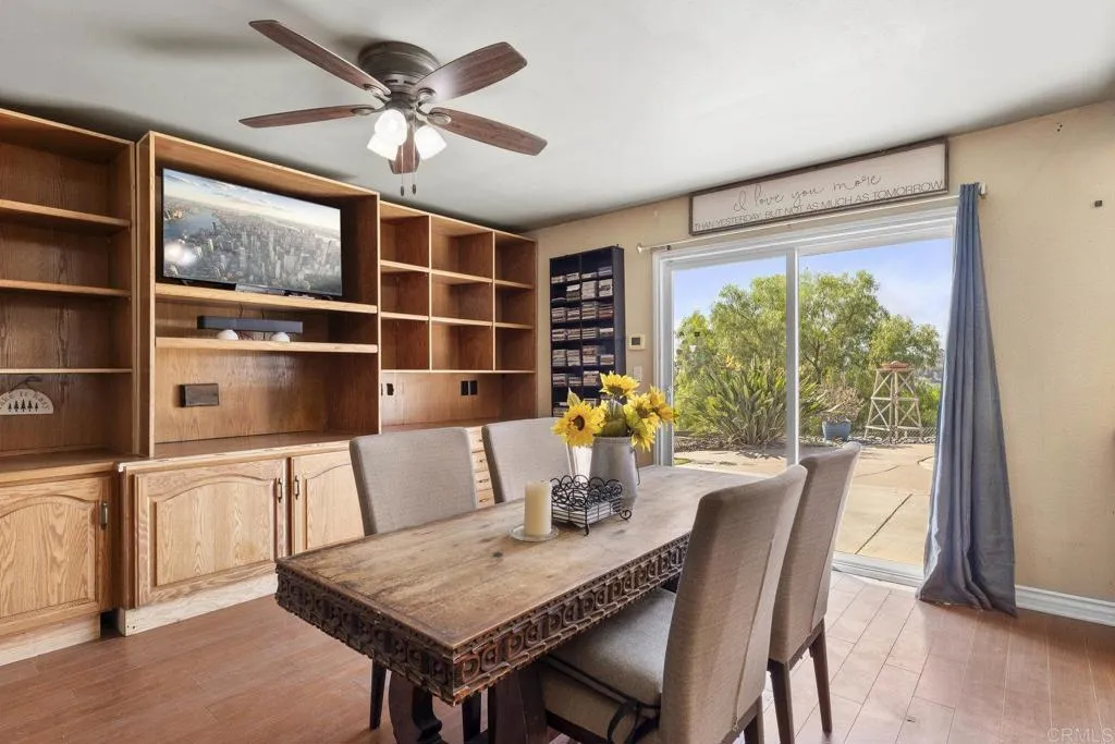 https://cdn.realtyfeed.com/cdn/127/306572461/a474bd5b52d24e52ad101ef214e9de77.webp
