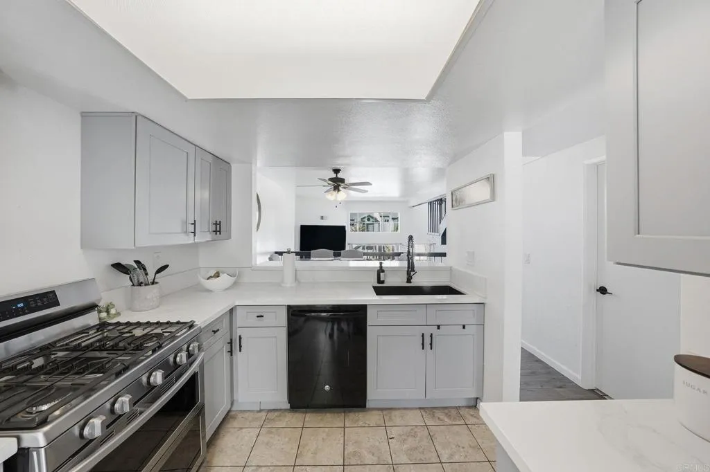 https://cdn.realtyfeed.com/cdn/127/306572464/8f1597a5bf1a1b7612ce5381c1257984.webp