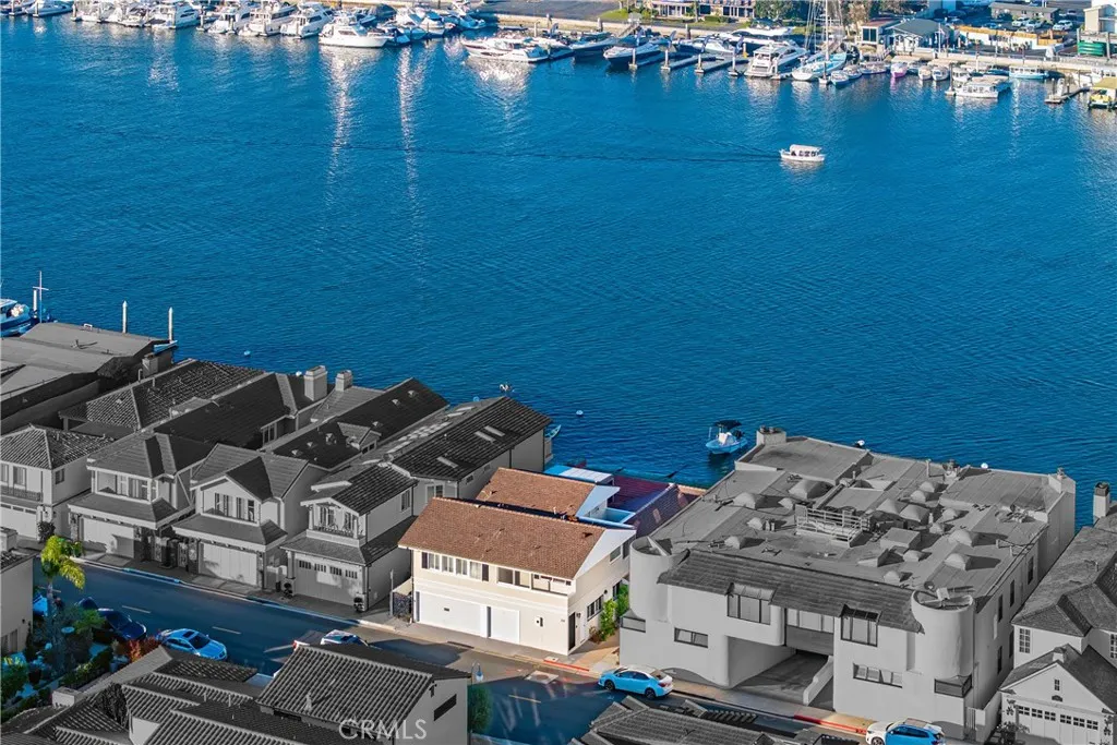 listing main picture