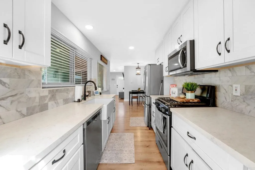 https://cdn.realtyfeed.com/cdn/127/306572507/daab11183a5c60da5f72f2311102997c.webp