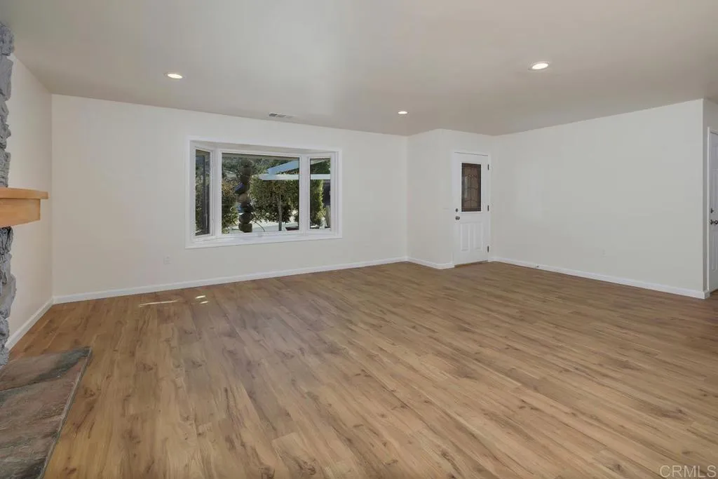 https://cdn.realtyfeed.com/cdn/127/306572519/3a0b5ad908eab0c60b0174d6be8a0b1b.webp