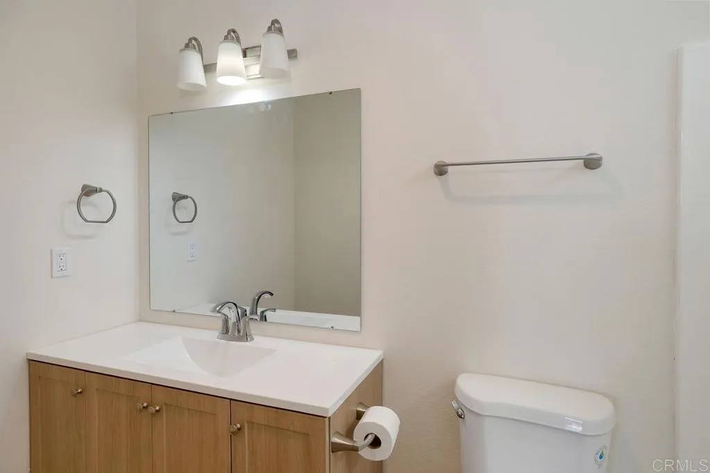 https://cdn.realtyfeed.com/cdn/127/306572519/d8f442bfeb88caf3a261279b5527d152.webp