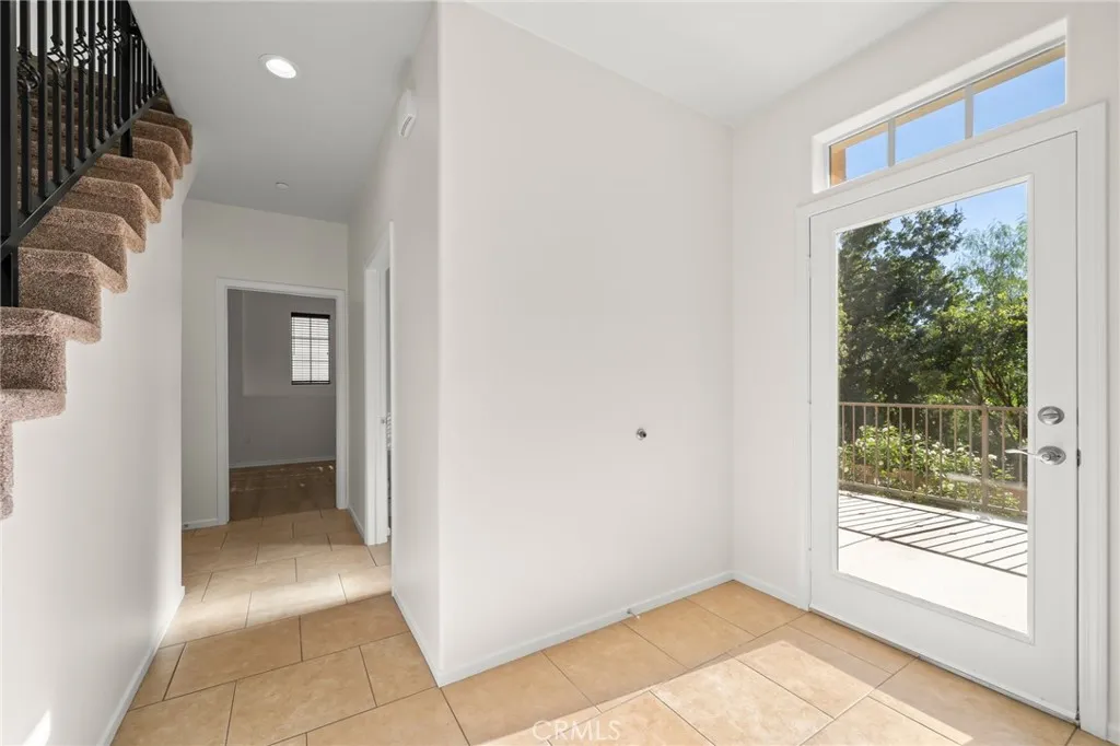 5310 Colodny Drive Unit 5, Agoura Hills, CA 91301 - Photo 5 of 39, Agoura Hills, CA