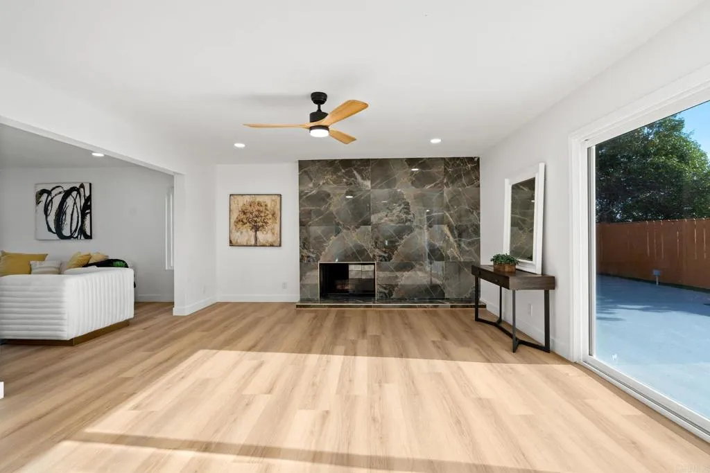https://cdn.realtyfeed.com/cdn/127/306572575/184e49d449c9c0802a33ae486e2f6cf7.webp