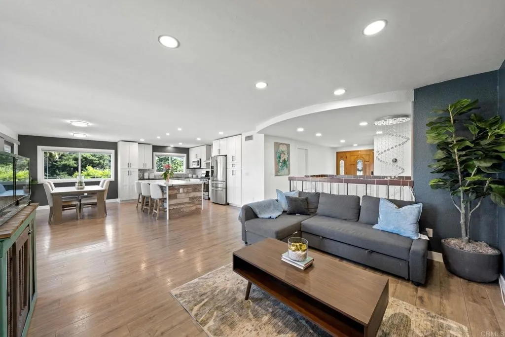 https://cdn.realtyfeed.com/cdn/127/306572644/218763979872ed544e783f653cb7fb84.webp