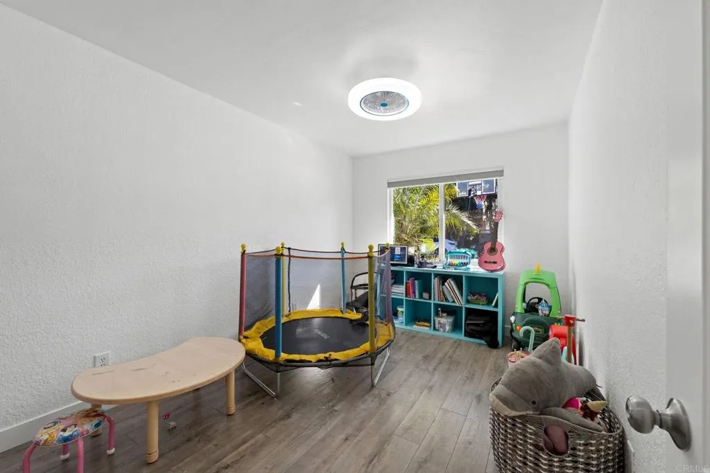 https://cdn.realtyfeed.com/cdn/127/306572644/dd50630ce25e00b0b05291ff114271b1.webp