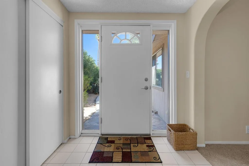 https://cdn.realtyfeed.com/cdn/127/306572743/5af7a5e3ae6ae152d5c84d87940cb384.webp