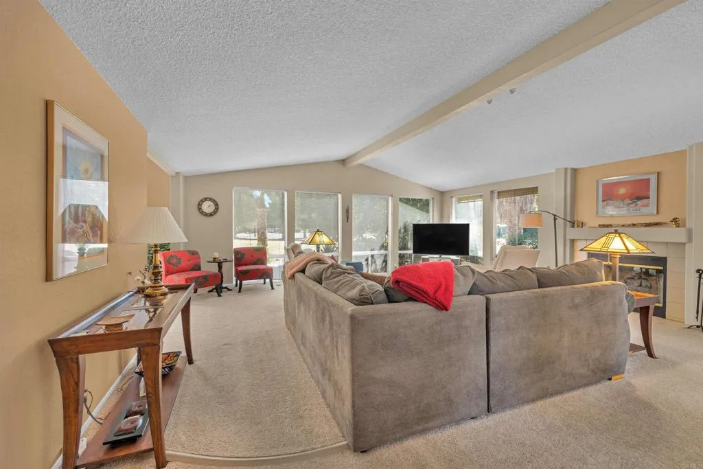 https://cdn.realtyfeed.com/cdn/127/306572743/b69f9e119412df59657f639acd611595.webp