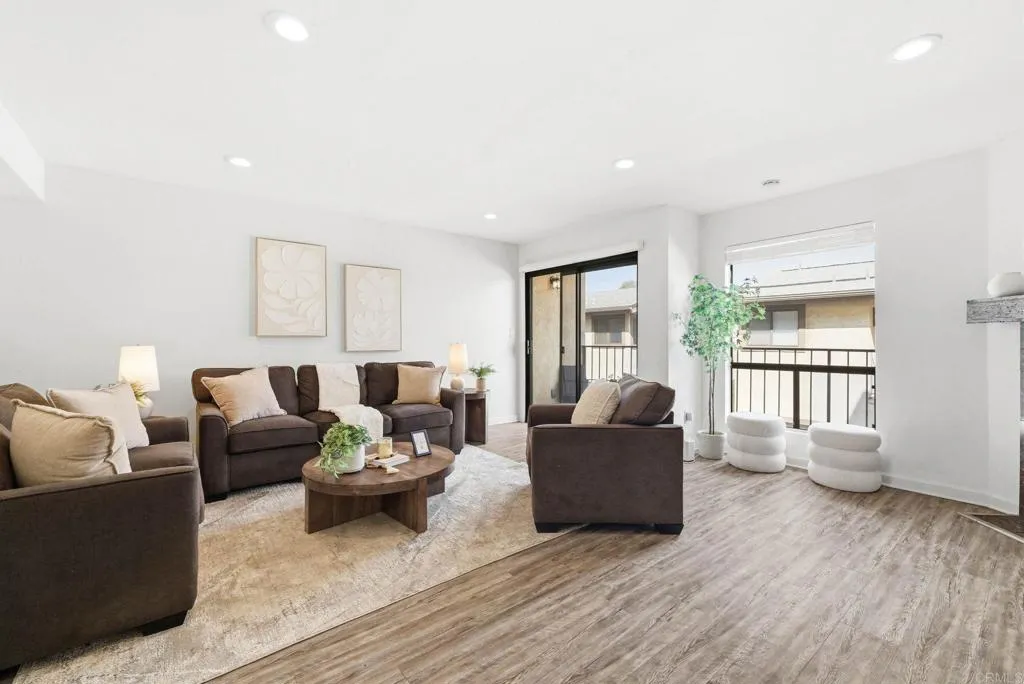 https://cdn.realtyfeed.com/cdn/127/306572755/f71df33e0ef611b60f7faccf213d12d7.webp