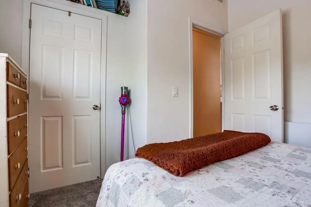 https://cdn.realtyfeed.com/cdn/127/306572776/08d34e5de530dbb7abcc781d36ab9295.webp