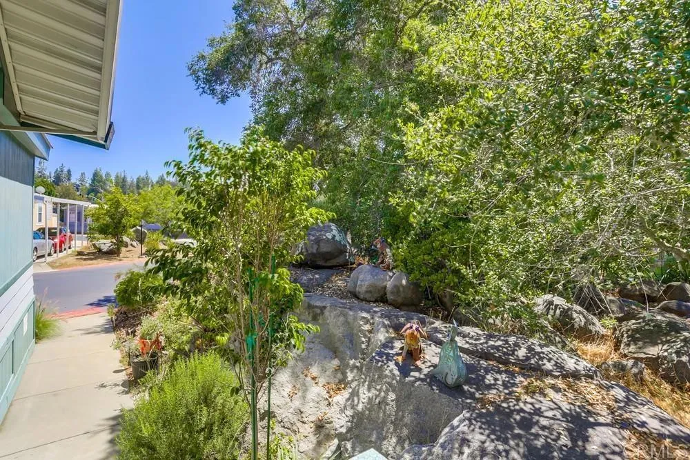 https://cdn.realtyfeed.com/cdn/127/306572776/2caea45b56a2ac3b49c9ddc727c35cd7.webp
