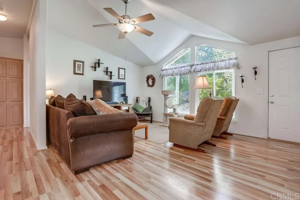 https://cdn.realtyfeed.com/cdn/127/306572776/5e45519b70b0c13b7a7b754f75319b48.webp