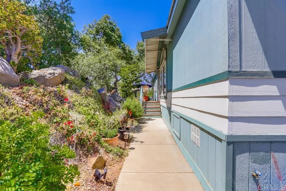 https://cdn.realtyfeed.com/cdn/127/306572776/dfbec533b23dc2ffe423767ef94e524a.webp