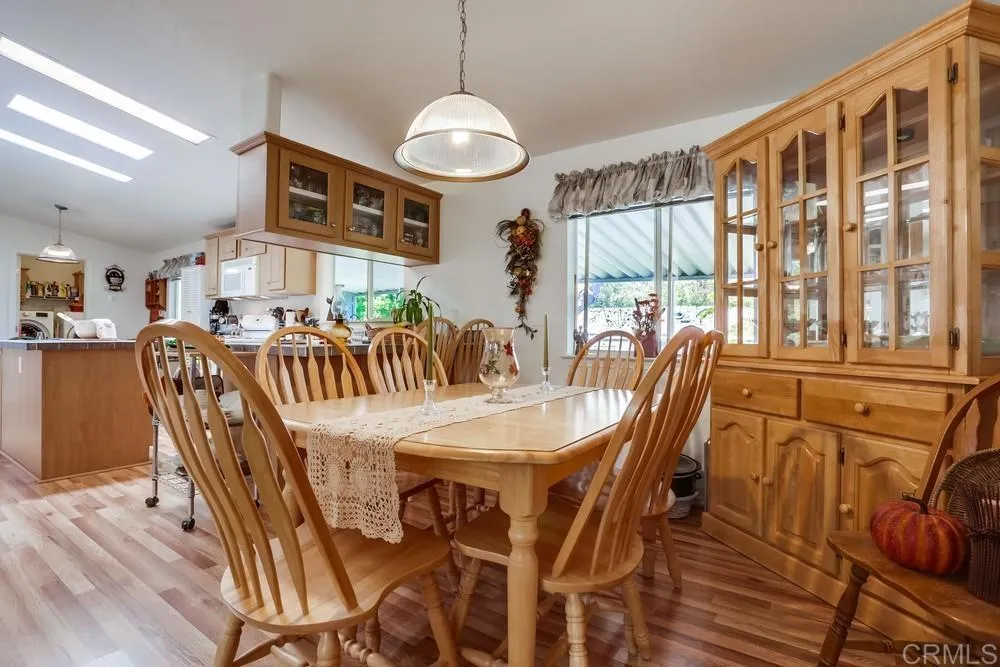 https://cdn.realtyfeed.com/cdn/127/306572776/ef9f62be33d0053a0410f249e8323b96.webp