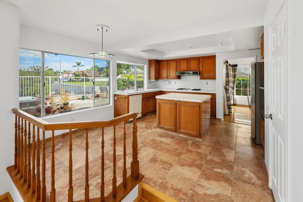 https://cdn.realtyfeed.com/cdn/127/306572783/a8db31b470b38ded618f5d02fb2251fb.webp