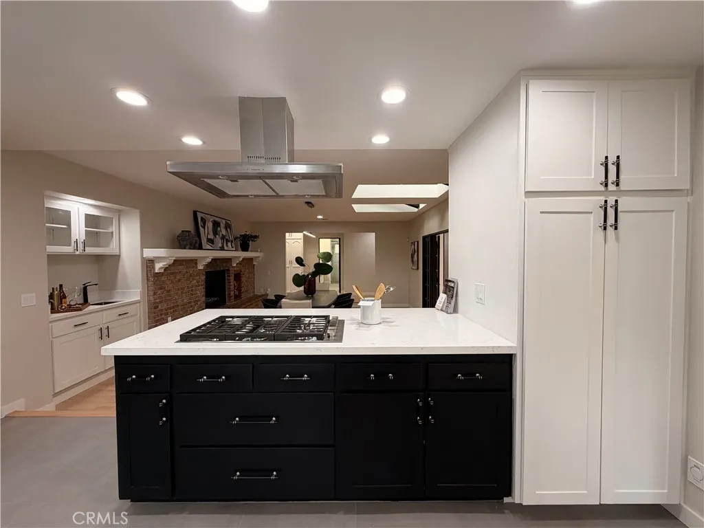 https://cdn.realtyfeed.com/cdn/127/306572788/a91ba6ea40e3cf3607f693c6889bc079.webp