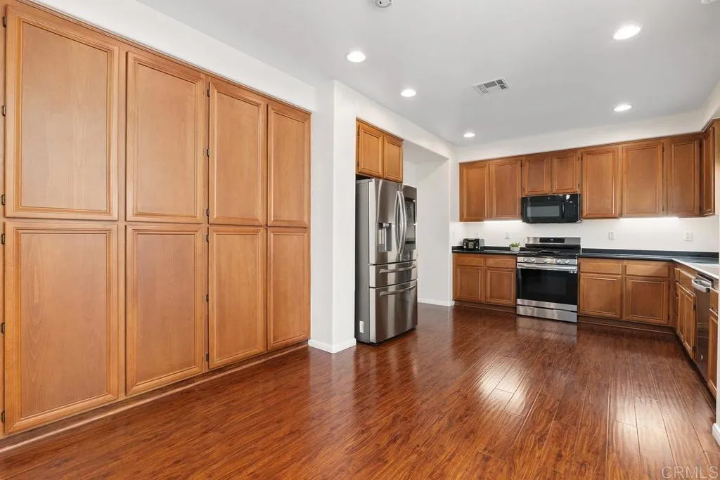 https://cdn.realtyfeed.com/cdn/127/306572831/4dd634b44fe46ba2232cf9a3c9b31c5a.webp