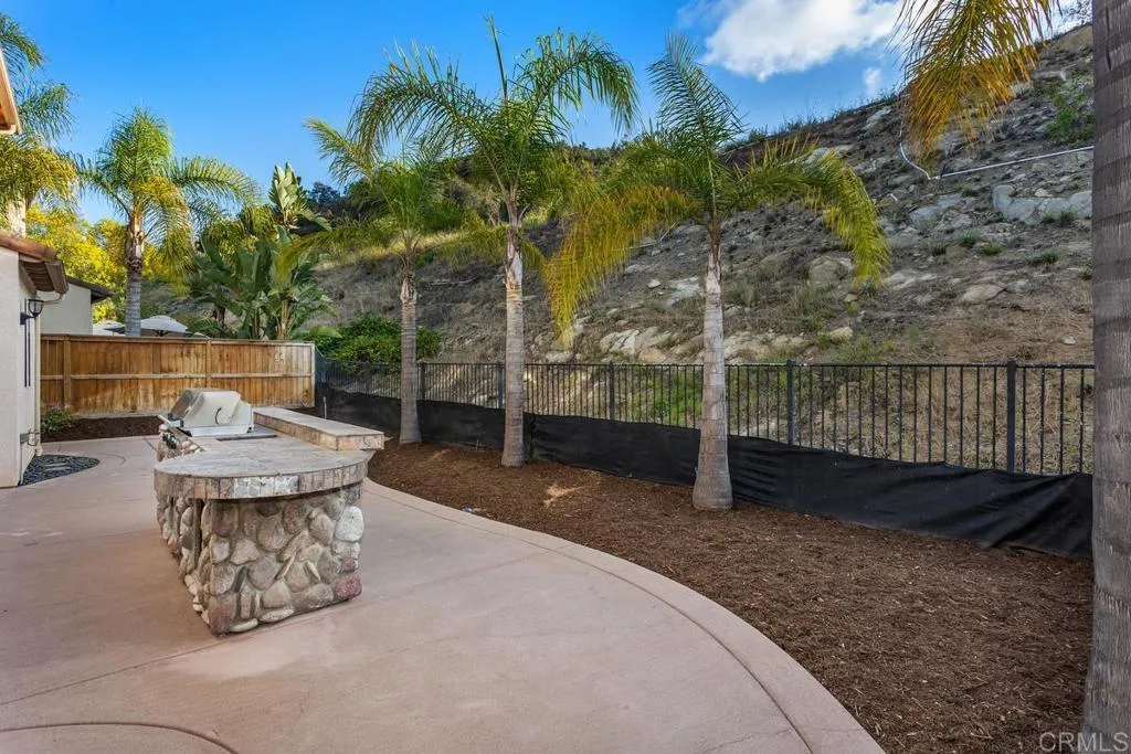 https://cdn.realtyfeed.com/cdn/127/306572831/6f01b4ae8e7bbdf1f01fb6fef00f240b.webp