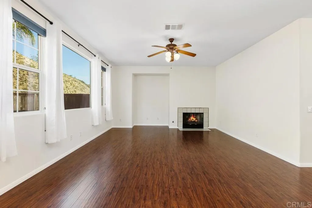 https://cdn.realtyfeed.com/cdn/127/306572831/a3ac2f157443d4ba6390813d95070a61.webp