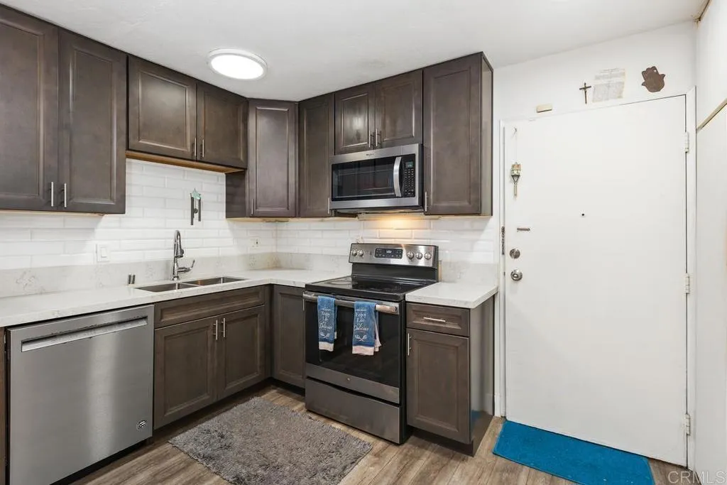 https://cdn.realtyfeed.com/cdn/127/306572841/463b7ec869aec1dd90aa055e8fefc74c.webp