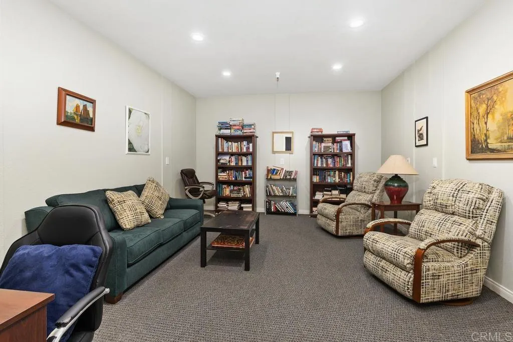 https://cdn.realtyfeed.com/cdn/127/306572841/dfddbce80cf92b03d22549f70cec1ff0.webp