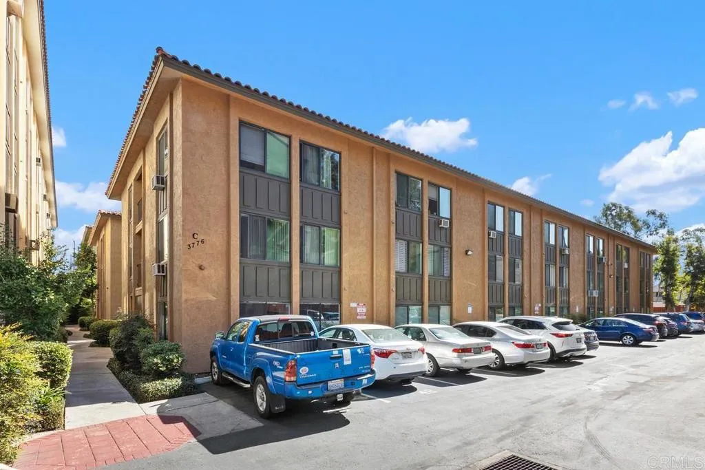 https://cdn.realtyfeed.com/cdn/127/306572841/f4c27fa7fb49a37cf9aff35ed5016c16.webp