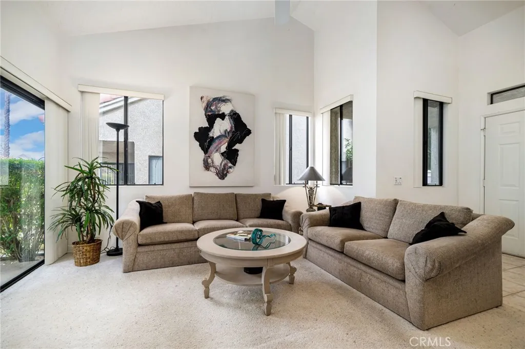 Palm Desert, CA 92211