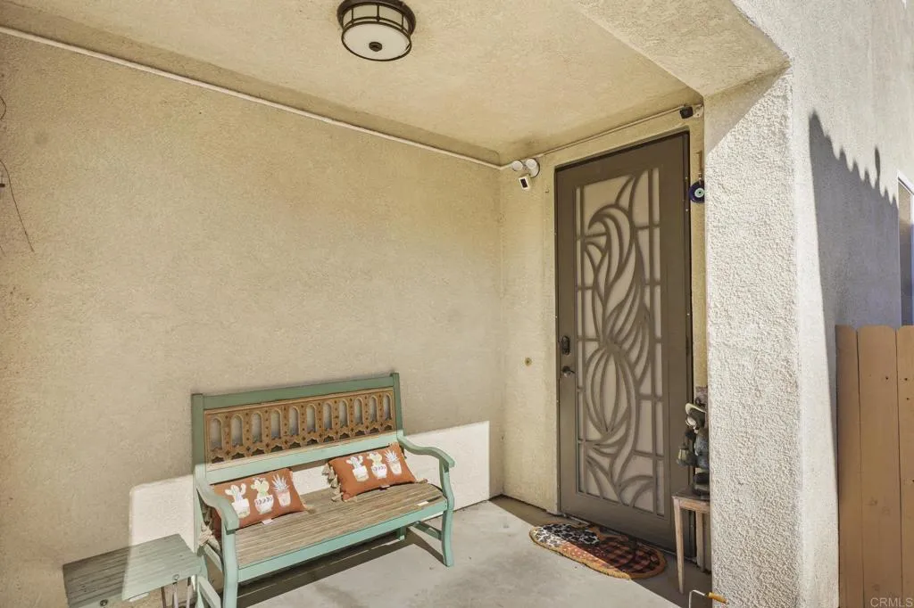 https://cdn.realtyfeed.com/cdn/127/306572864/33f92f3c4a9d5c9257a70e78330a0894.webp
