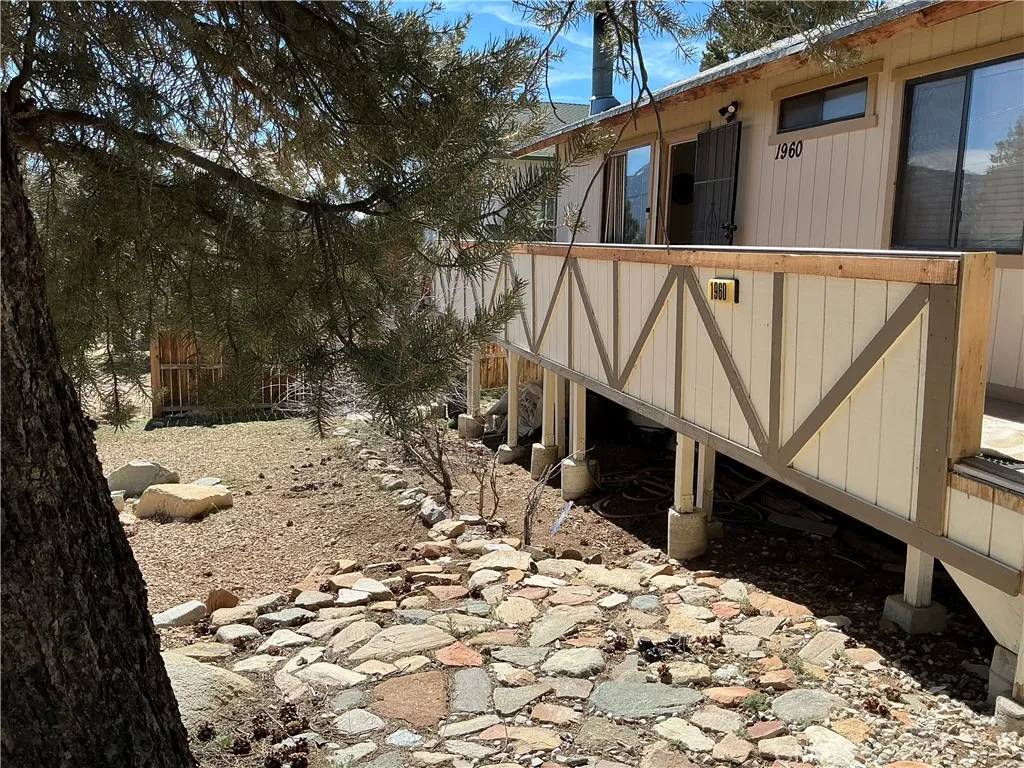1960 Baldwin Lake, Big Bear, CA 92314 - Photo 2 of 17, Big Bear, CA