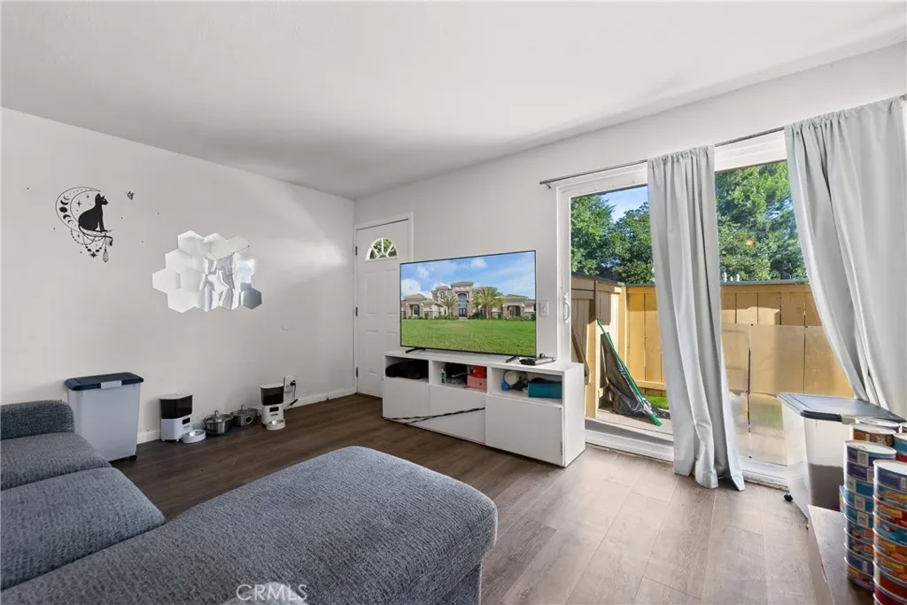 https://cdn.realtyfeed.com/cdn/127/306572918/f46402fffdc21749026322525dd1a14c.webp