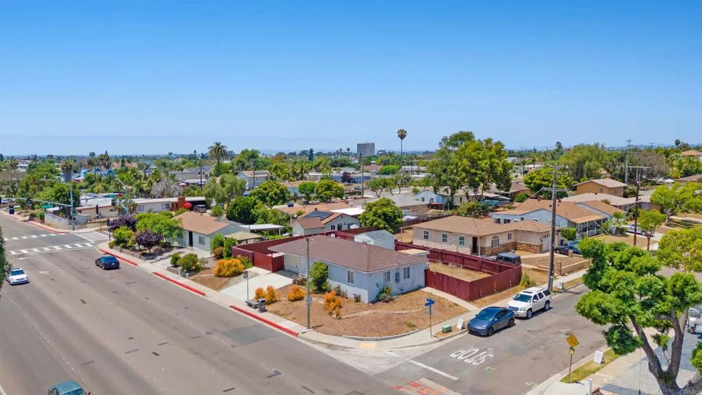 https://cdn.realtyfeed.com/cdn/127/306572927/ee8756bc6efafa59ecf7fc22e4f4bccb.webp