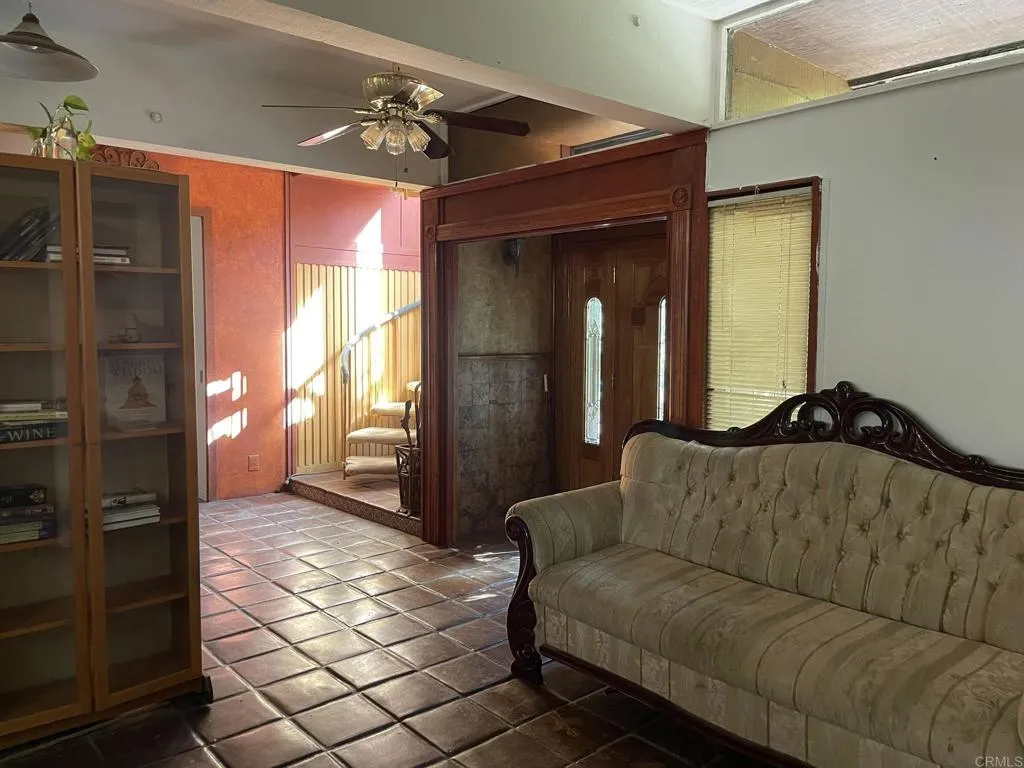 https://cdn.realtyfeed.com/cdn/127/306572940/4a6b4280a56c2f7a31dae0c9d293df75.webp