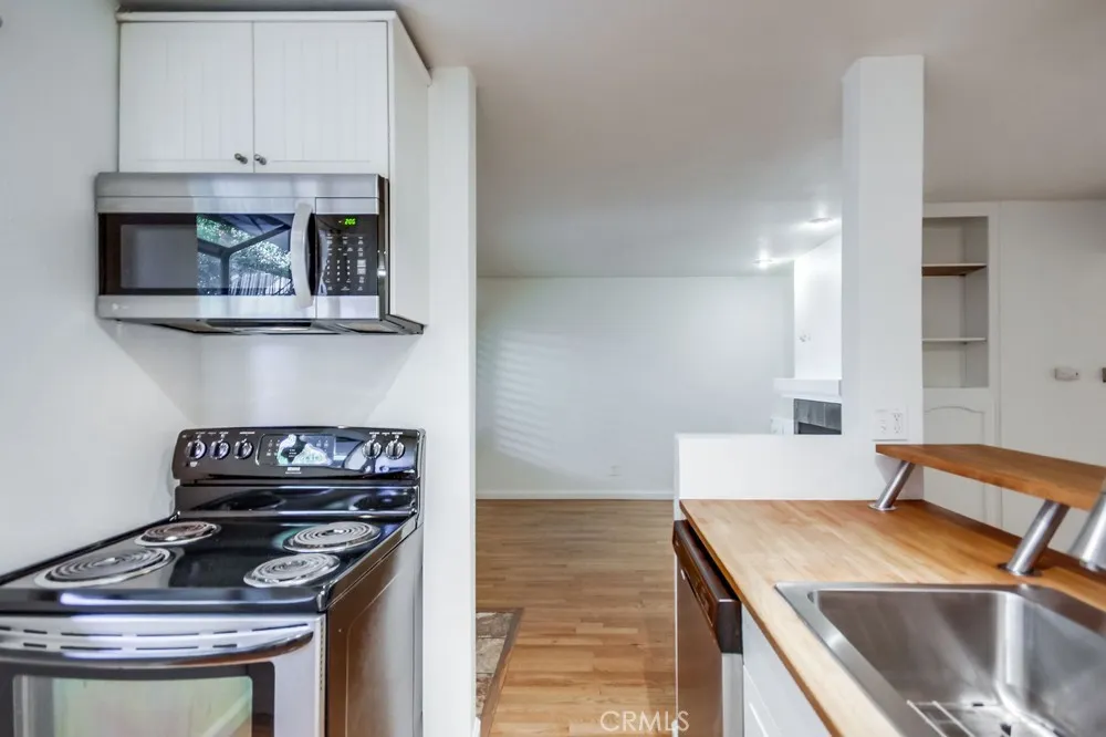 https://cdn.realtyfeed.com/cdn/127/306572958/46150baeab012b1dc913ffb09bb5efb9.webp