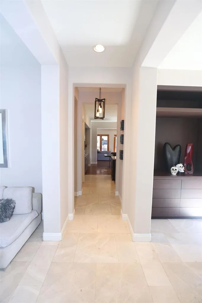 https://cdn.realtyfeed.com/cdn/127/306573075/2c00be16e0d4ef764757fe7e6f35809f.webp