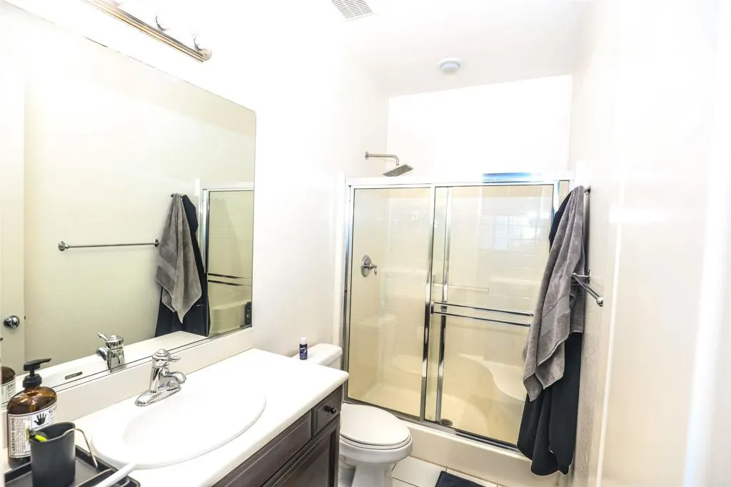 https://cdn.realtyfeed.com/cdn/127/306573075/41c6ad7b74b50675ae32d40150b2b808.webp