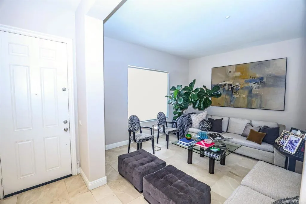 https://cdn.realtyfeed.com/cdn/127/306573075/6a202cb8f9cb040d0fbd19dad105858e.webp