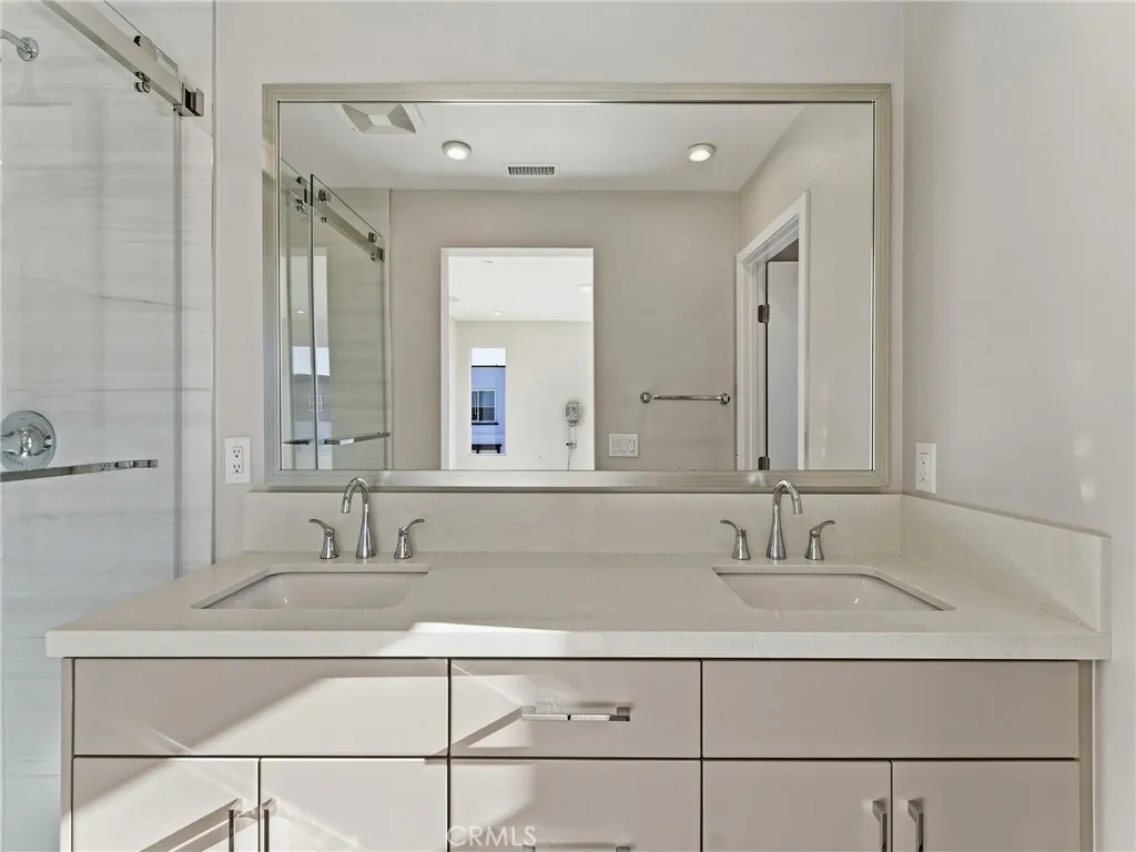Photo #18: OC25245479 Listing: Photo #18