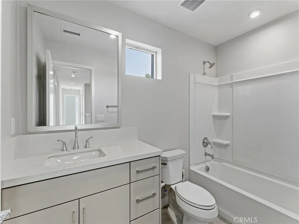 Photo #20: OC25245479 Listing: Photo #20