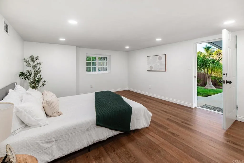 https://cdn.realtyfeed.com/cdn/127/306573180/59d5514be172516f084f2877556970e1.webp