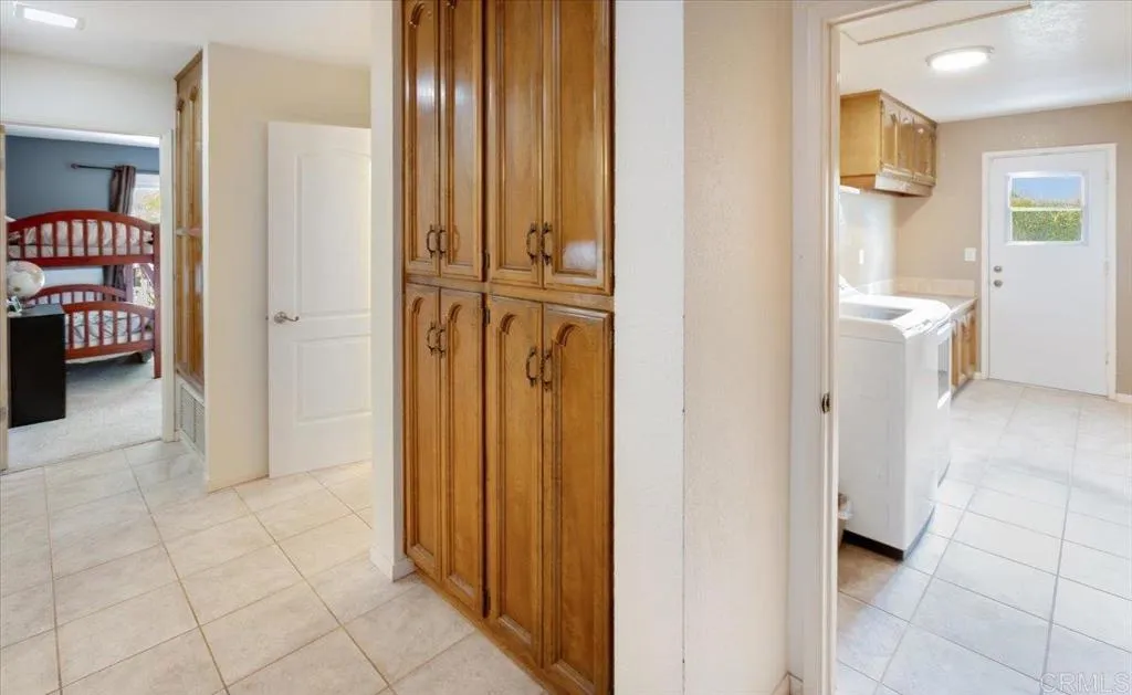 https://cdn.realtyfeed.com/cdn/127/306573202/8437329e261407403fd27793bb8ca921.webp