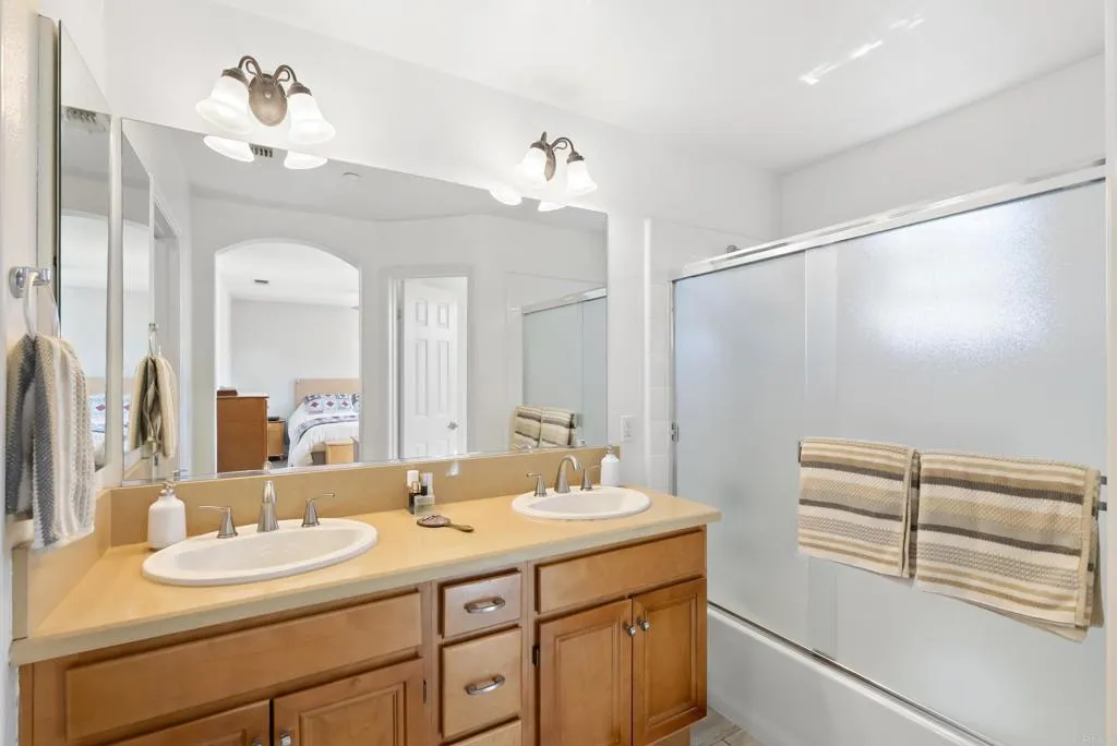 https://cdn.realtyfeed.com/cdn/127/306573229/a558988d9318d09621dc087314565d6d.webp
