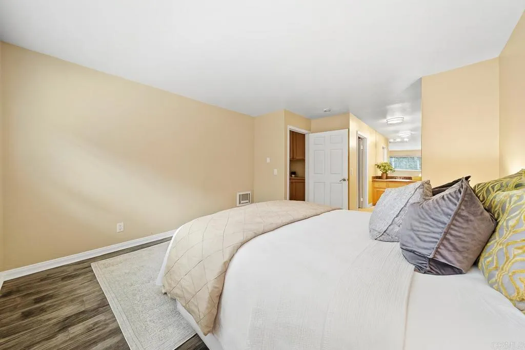 https://cdn.realtyfeed.com/cdn/127/306573278/baf79a1028939e84a3bb47a89a393089.webp