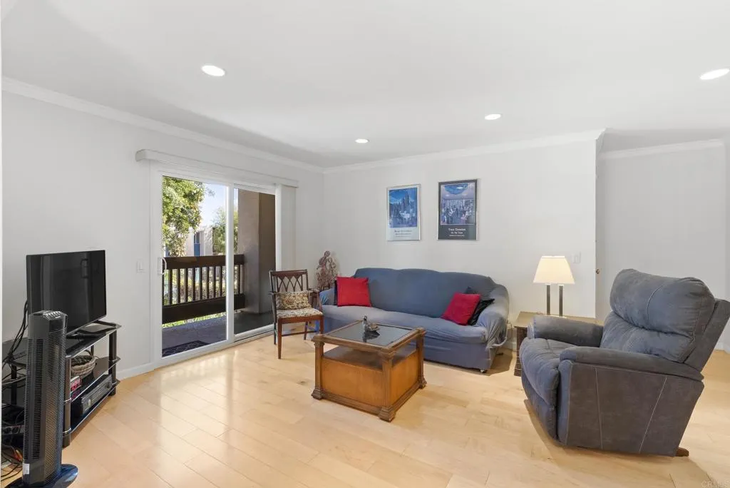Photo #11: PTP2508071 Listing: Photo #11