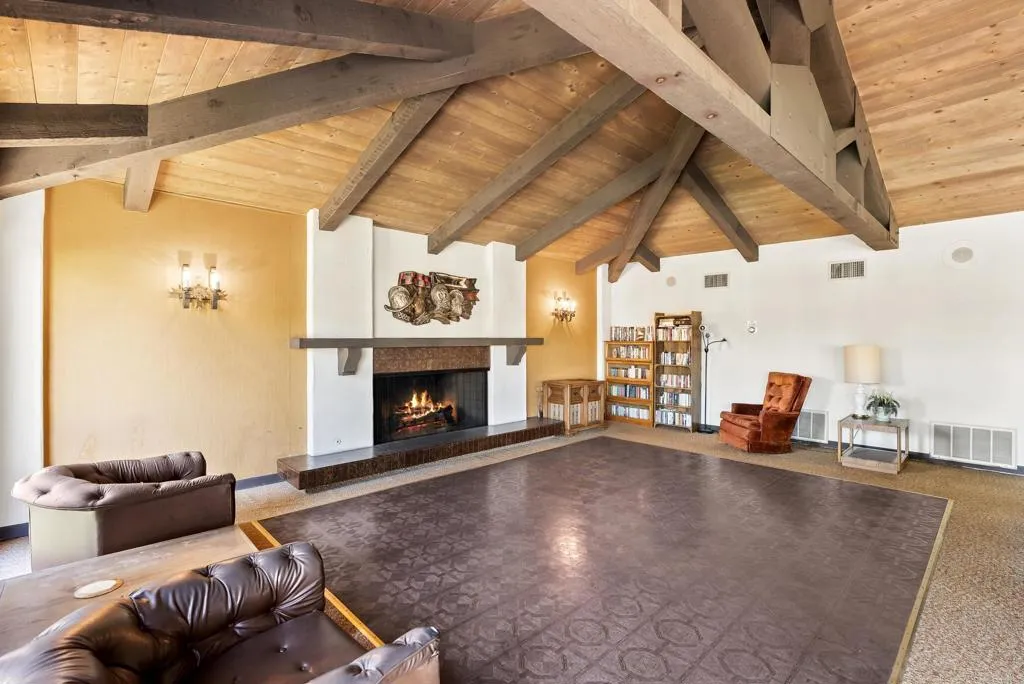 https://cdn.realtyfeed.com/cdn/127/306573541/5659ac364ea34a15dac00218969e6e15.webp
