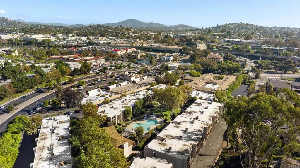 https://cdn.realtyfeed.com/cdn/127/306573541/a305e43ecbba541c372b2699466f1628.webp