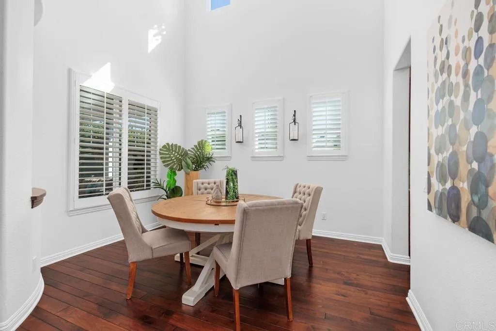 https://cdn.realtyfeed.com/cdn/127/306573584/cfb4ed6ab1294262399e87ba91e8f404.webp