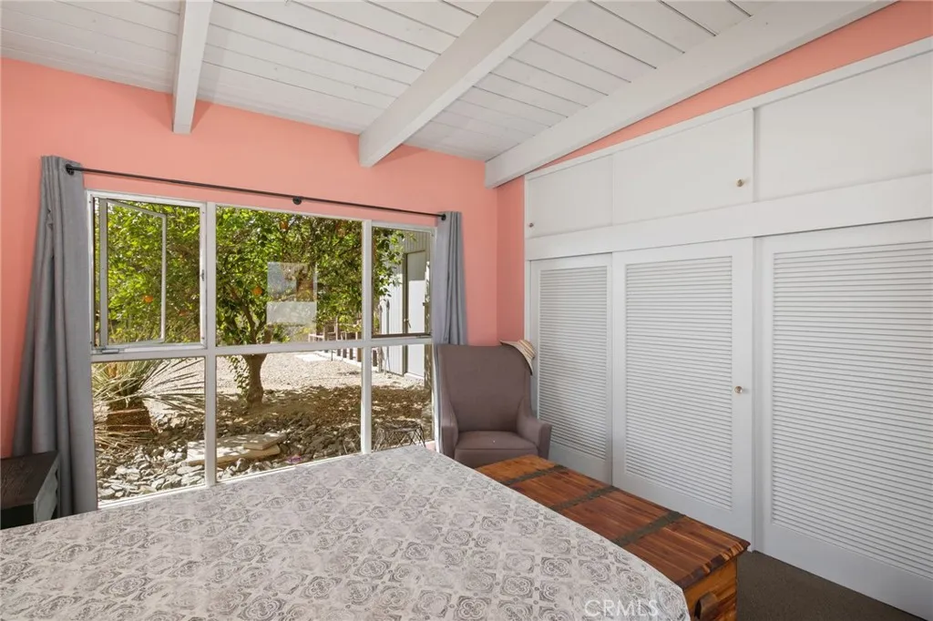 https://cdn.realtyfeed.com/cdn/127/306573589/233039f041a03d8ae73488d144da4ff4.webp